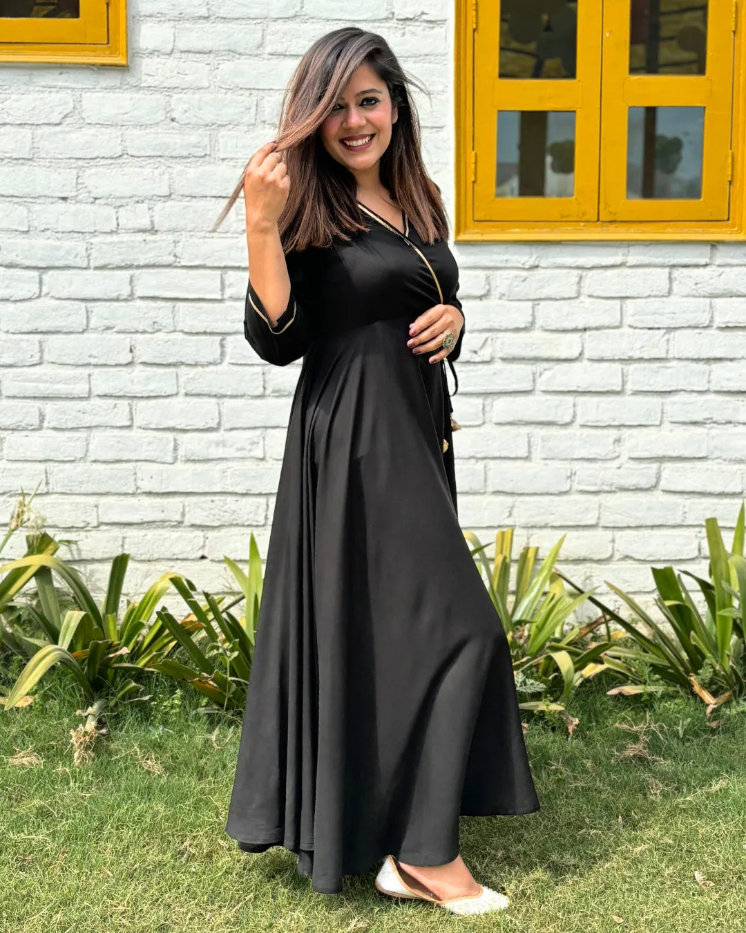 Black Angrakhaa Gheredaar Kurta