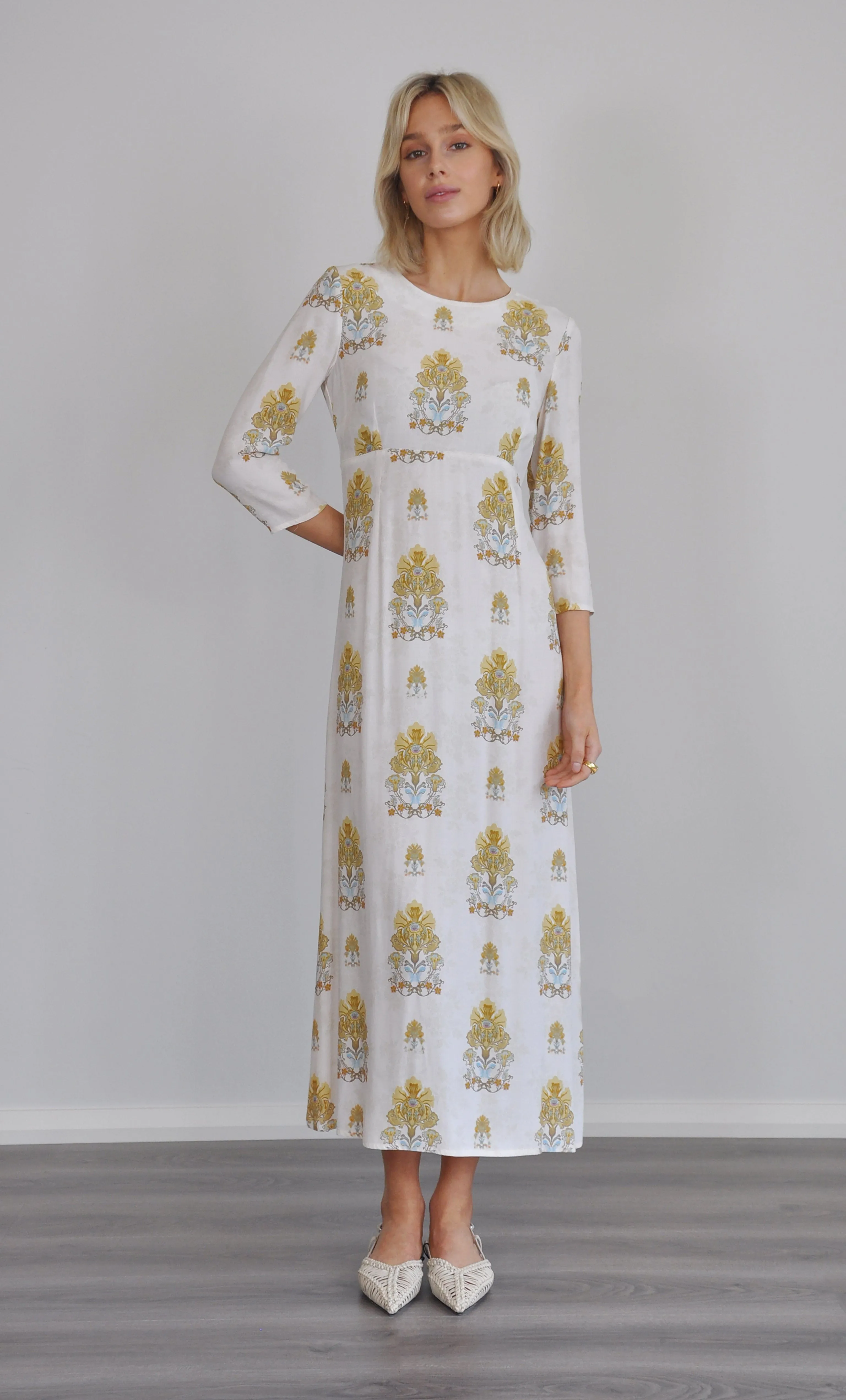 The Tunik Vivienne empire dress - Wallflower Ivory print